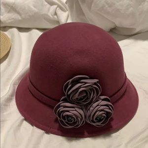 Vintage Style Hat with Flower Detail